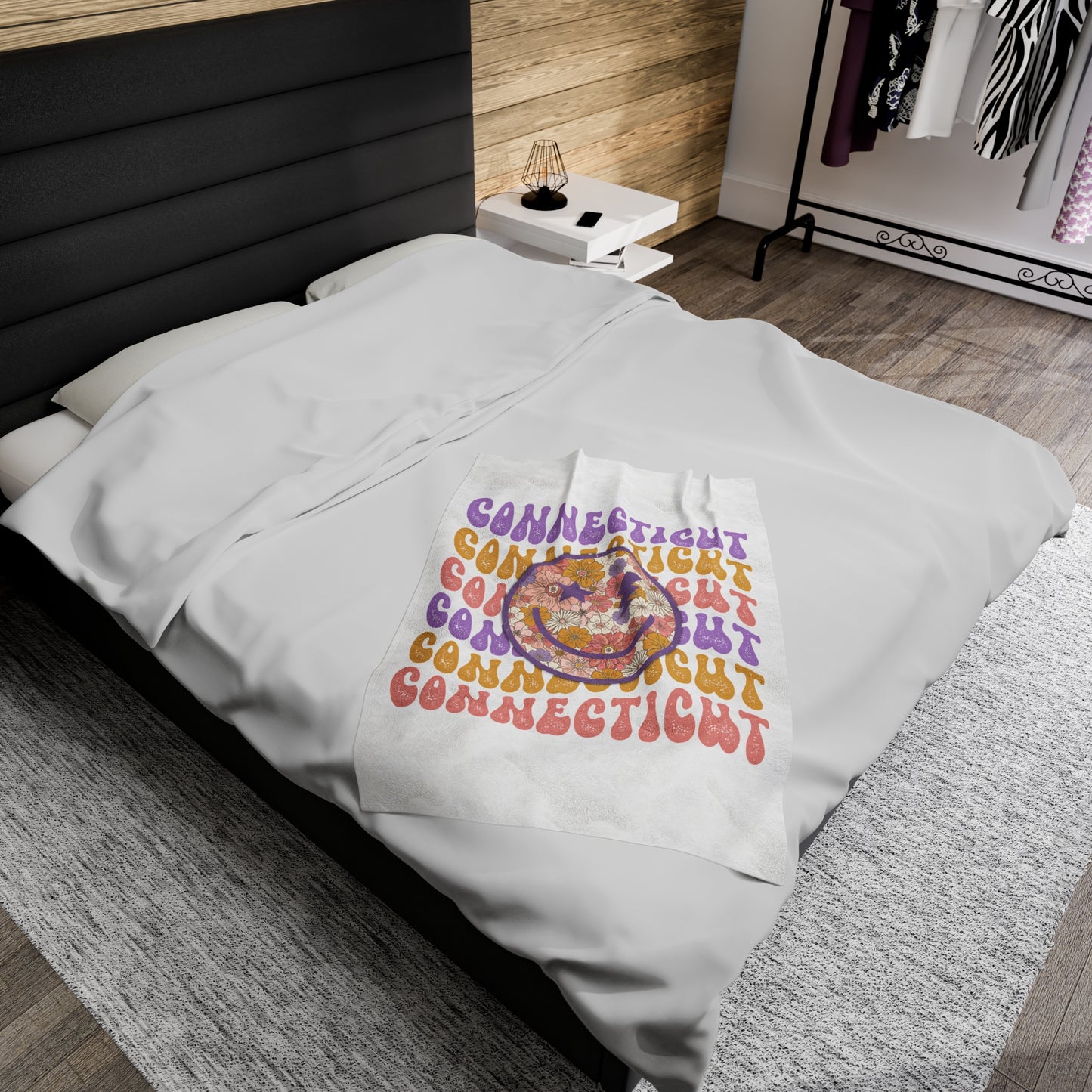 Smiley Connecticut Velveteen Plush Blanket