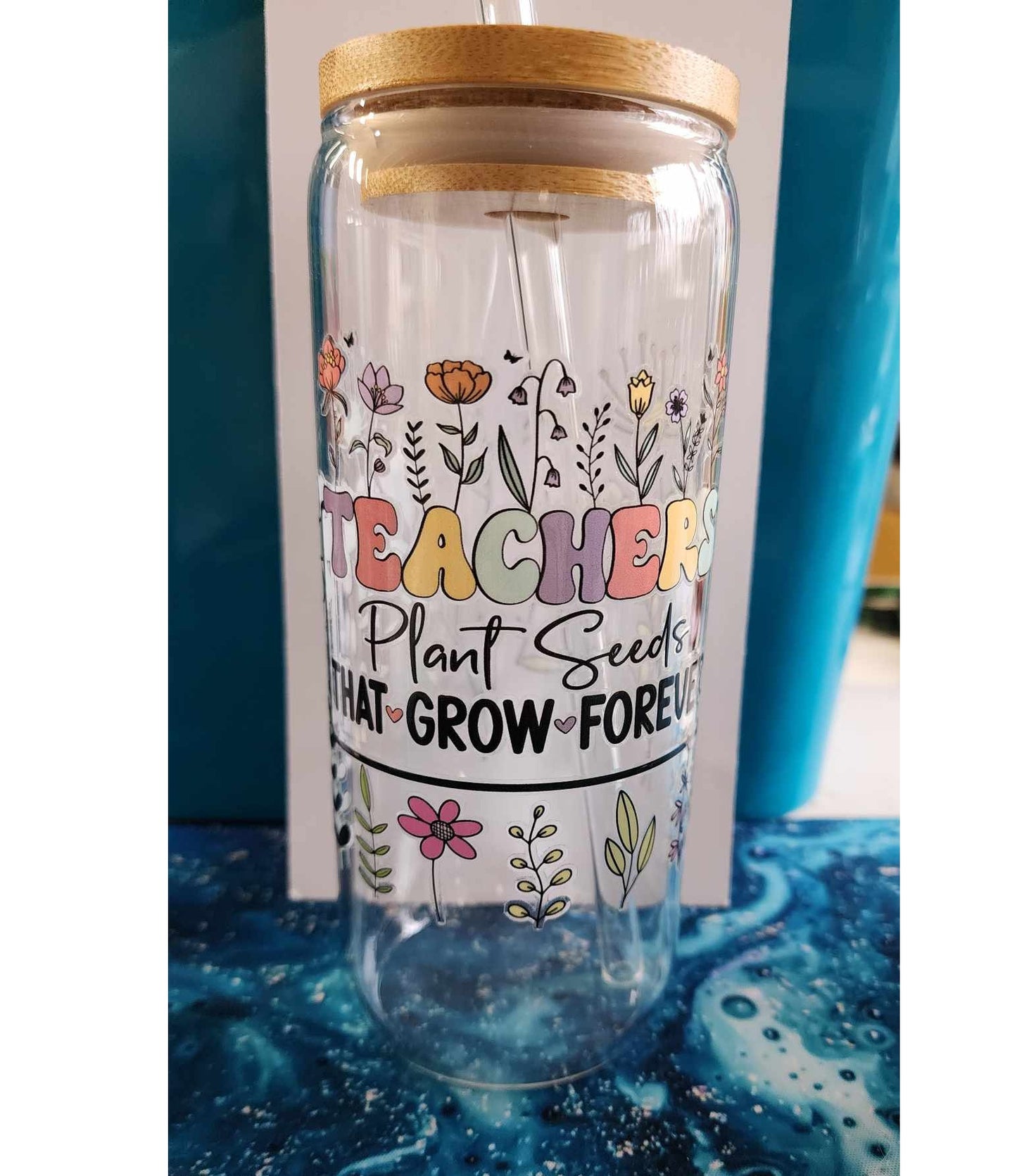 20 Oz Drinking Glasses with Bamboo Lids and Glass Straw - Teachers Plant Seeds