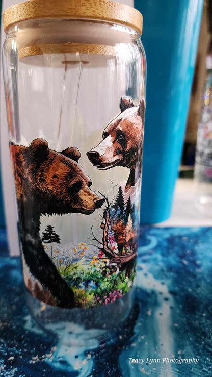 20 Oz Drinking Glasses with Bamboo Lids and Glass Straw - Wilderness Bear