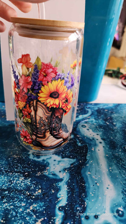 16 Oz Drinking Glasses with Bamboo Lids and Glass Straw - Highland Cow Try that in a Small Town