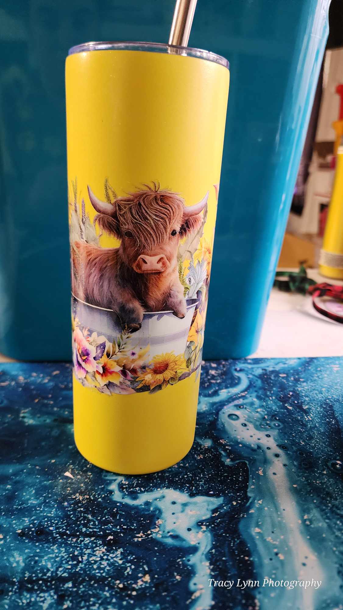 20 Oz Skinny Tall Tumbler and metal Straw - Yellow Highland Cow