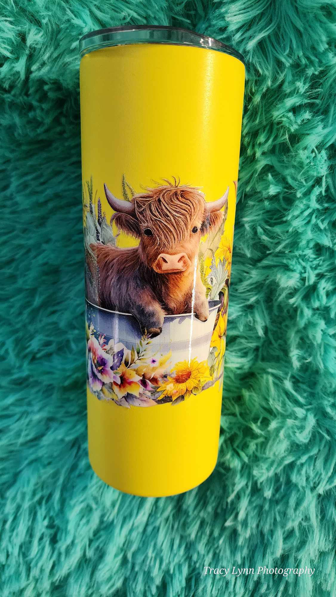 20 Oz Skinny Tall Tumbler and metal Straw - Yellow Highland Cow